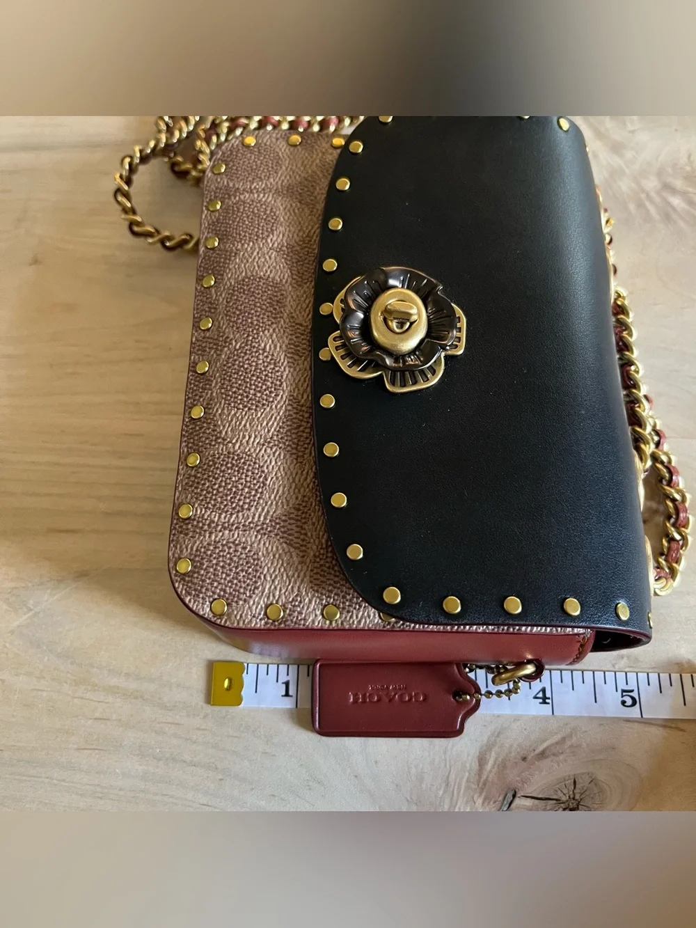 Coach madison 16 signature with rivets shoulder bag convertible bag EUC